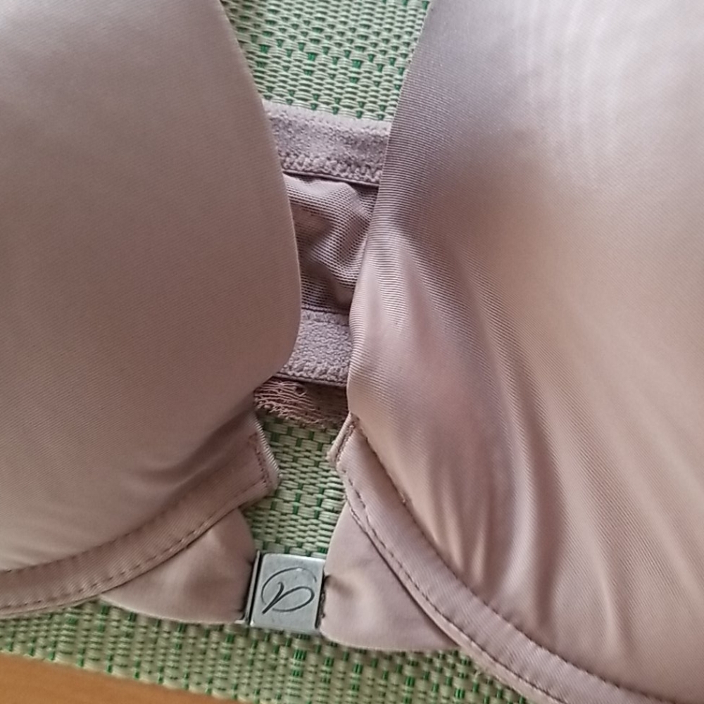 Parisa bra - Picture 2 of 5